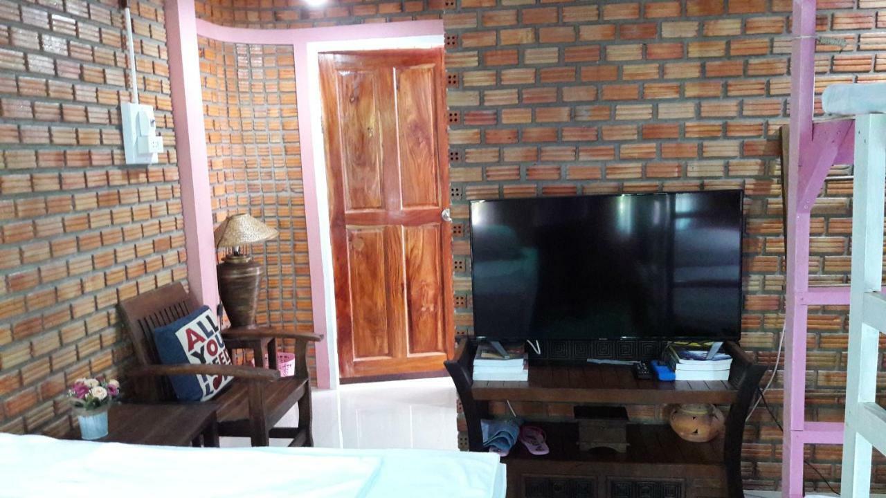 Sun Smile Pansiyon Ubon Ratchathani Dış mekan fotoğraf