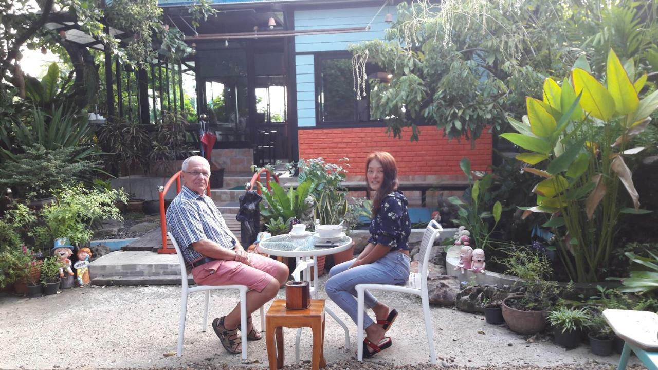 Sun Smile Pansiyon Ubon Ratchathani Dış mekan fotoğraf